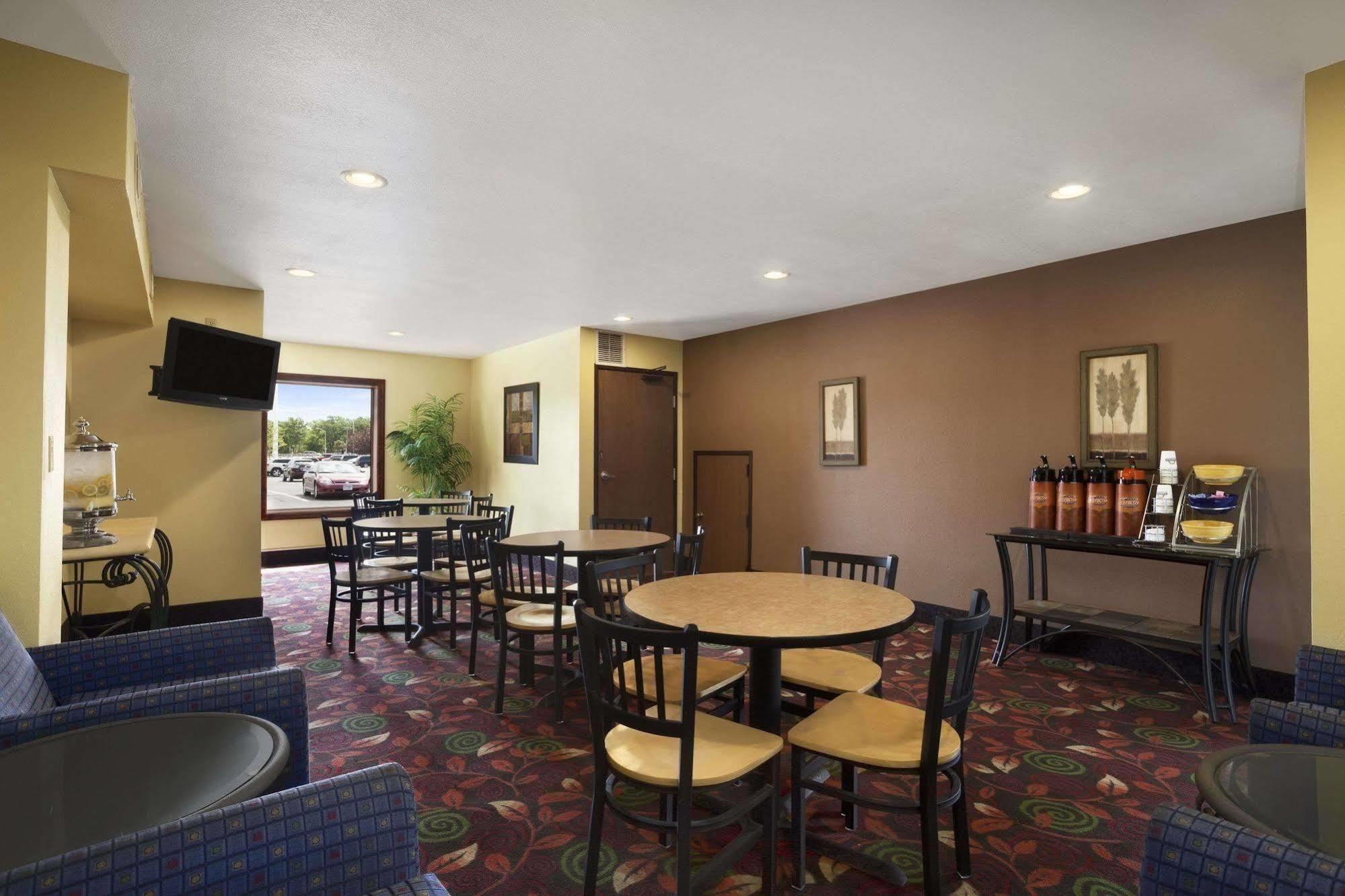 Days Inn By Wyndham Austin Esterno foto